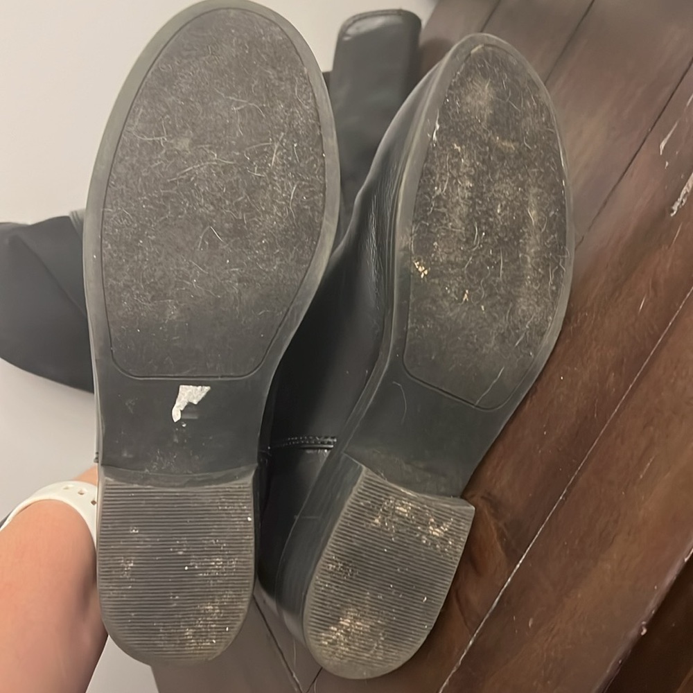 Black boots - Picture 6 of 7